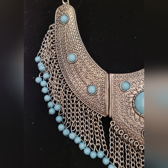 Statement necklace - Picture 3 of 6